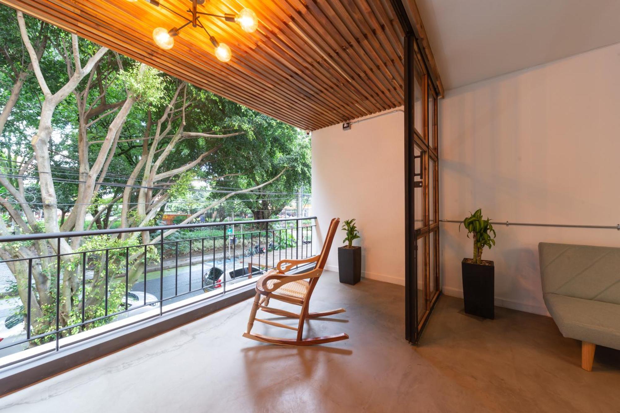 Casa Mosaiko Primer Parque Laureles Medellín Esterno foto