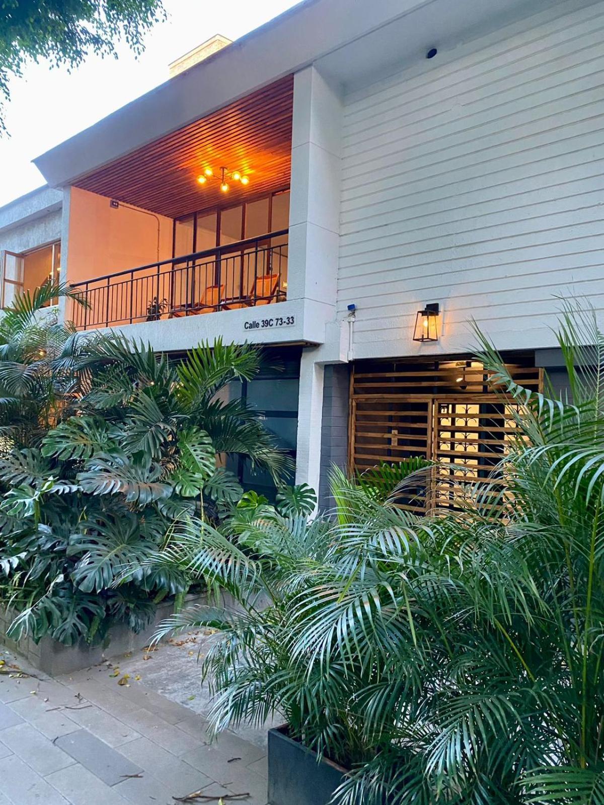 Casa Mosaiko Primer Parque Laureles Medellín Esterno foto